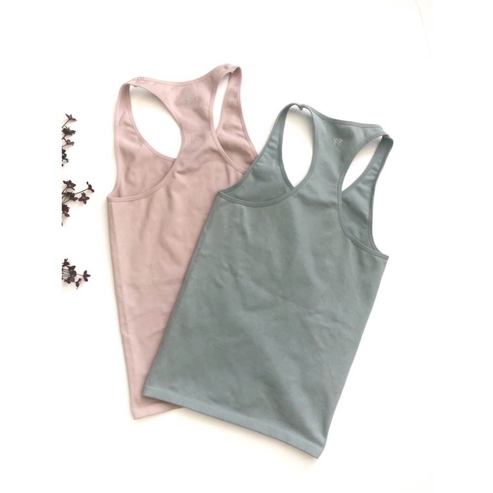 2 pastel ribbed tank tops ♥️